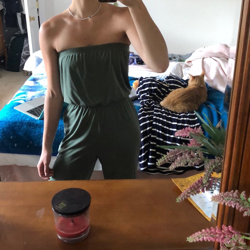 Green strapless romper